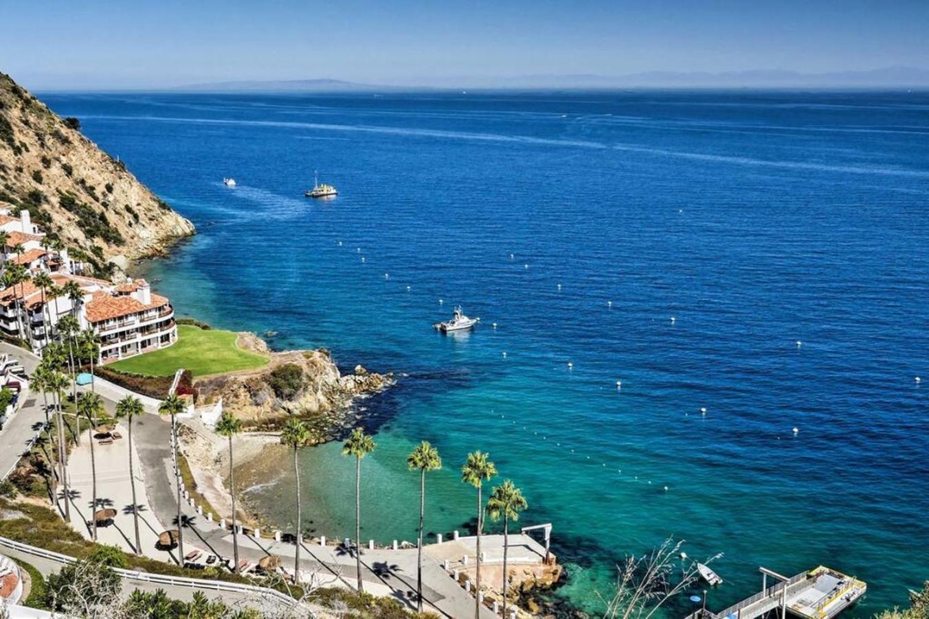 Gorgeous Oceanfront Villa With Panoramic Views Avalon Exterior photo