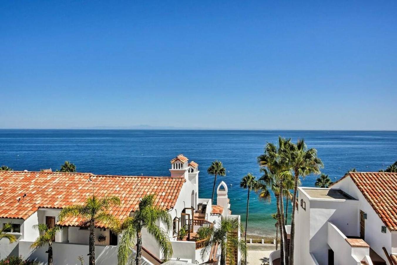 Gorgeous Oceanfront Villa With Panoramic Views Avalon Exterior photo