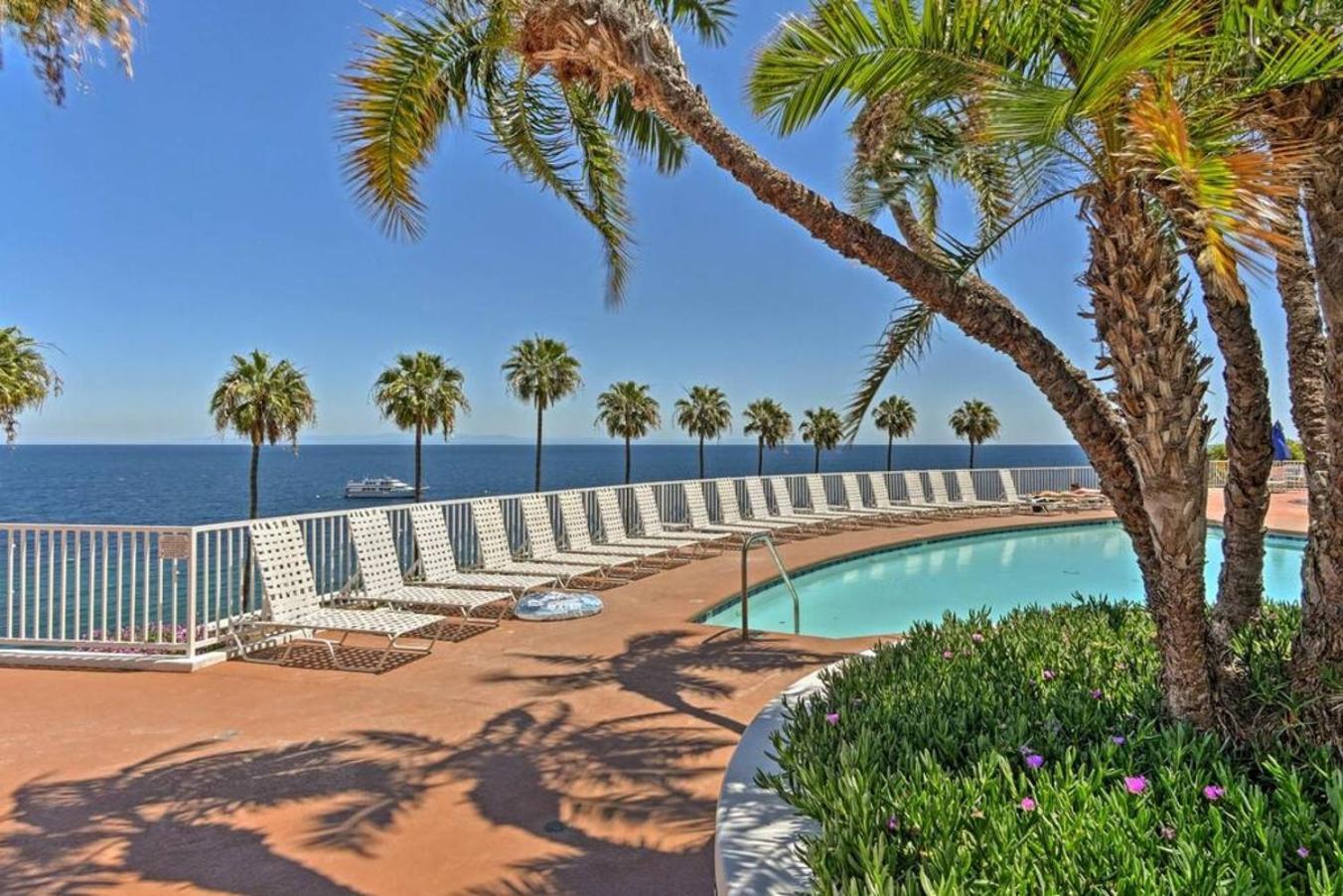 Gorgeous Oceanfront Villa With Panoramic Views Avalon Exterior photo
