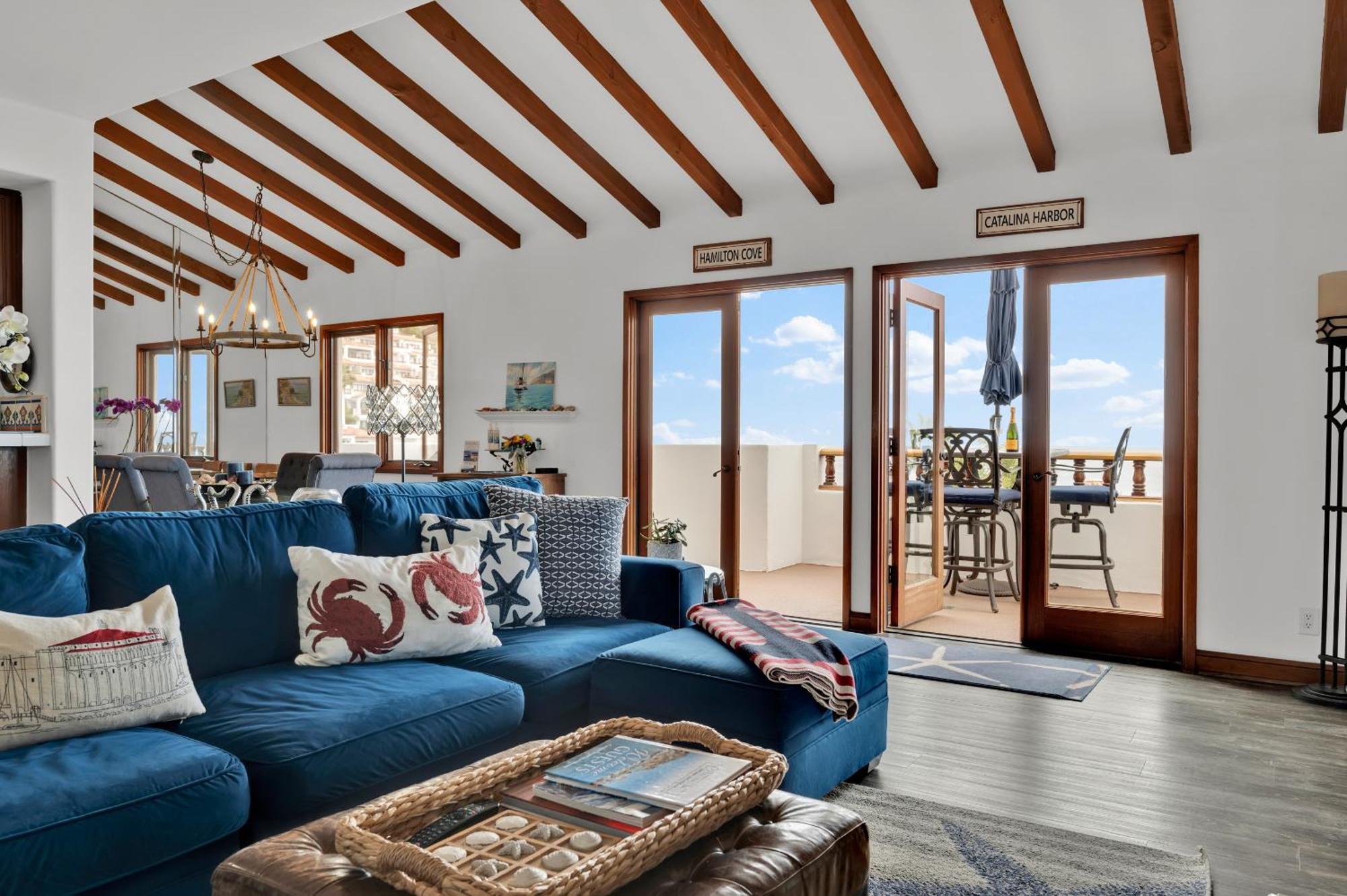 Gorgeous Oceanfront Villa With Panoramic Views Avalon Exterior photo